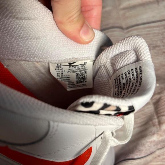 Nike platform sneakers size 8.5 NWOT - Picture 8 of 8